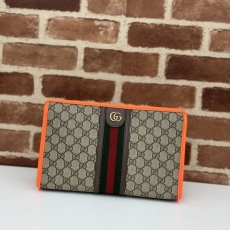 Gucci Clutch Bags